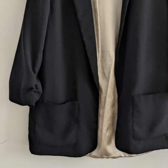 SOLD | Dorothy Perkins black blazer relaxed fit - Picture 2 of 4